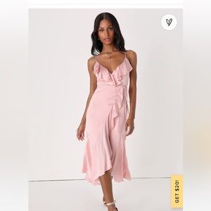 Lulu’s pink wrap dress satin